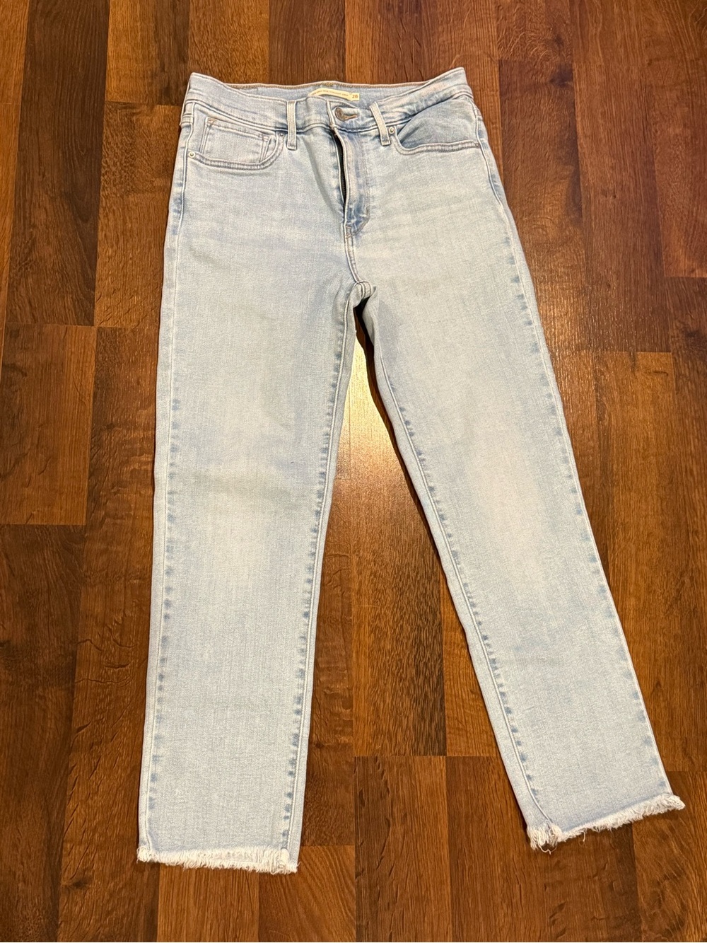 Levi’s 724 women’s high rise straight crop jeans (size 28)